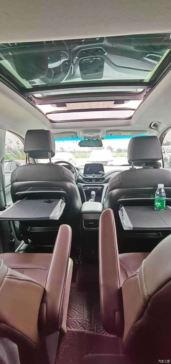 有没有改gl6中排独立座椅的