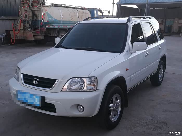 本人收了一辆02款本田吉普有点小经典遗憾的是排气管离地距离