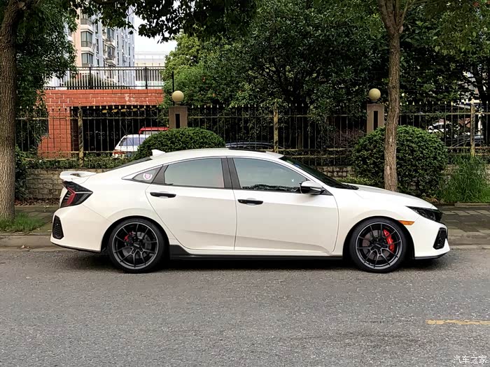 十代思域换装raysg025轮毂