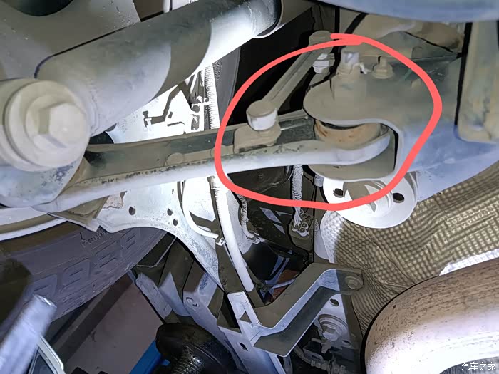 【图】这两处底盘胶套叫什么?_致胜(原蒙迪欧-致胜)论坛_汽车之家论坛