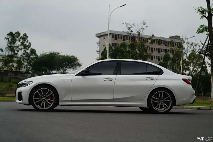 【图】g28 矿石白 mp刹车卡钳_宝马3系论坛_汽车之家论坛