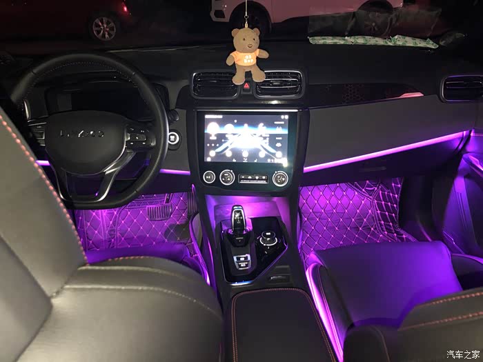 领克03提车两个月使用感受及氛围灯改装