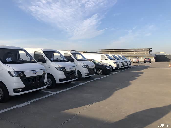 新到12台福田时代ev6