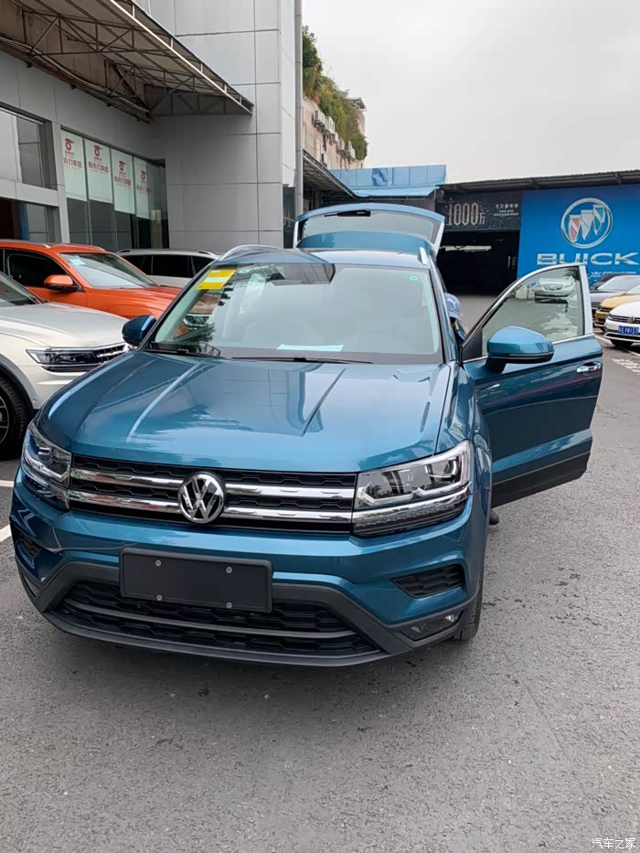 为什么途岳大家选的颜色都是蓝色的啊