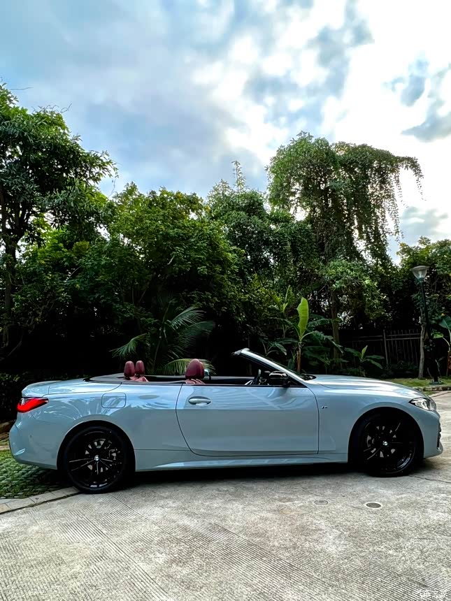 灵动的4系敞篷布鲁克林灰