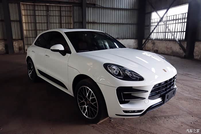 8上牌macan turbo,白色,红内,具体选装pm,国五,徐州牌,诚心出.