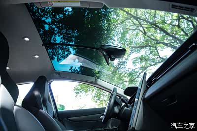 躺在车里就是享受,胜过全景天窗.