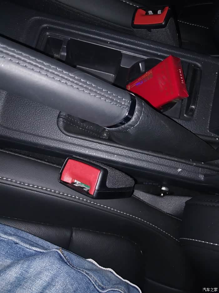 速腾安全带卡槽出来怎么办急