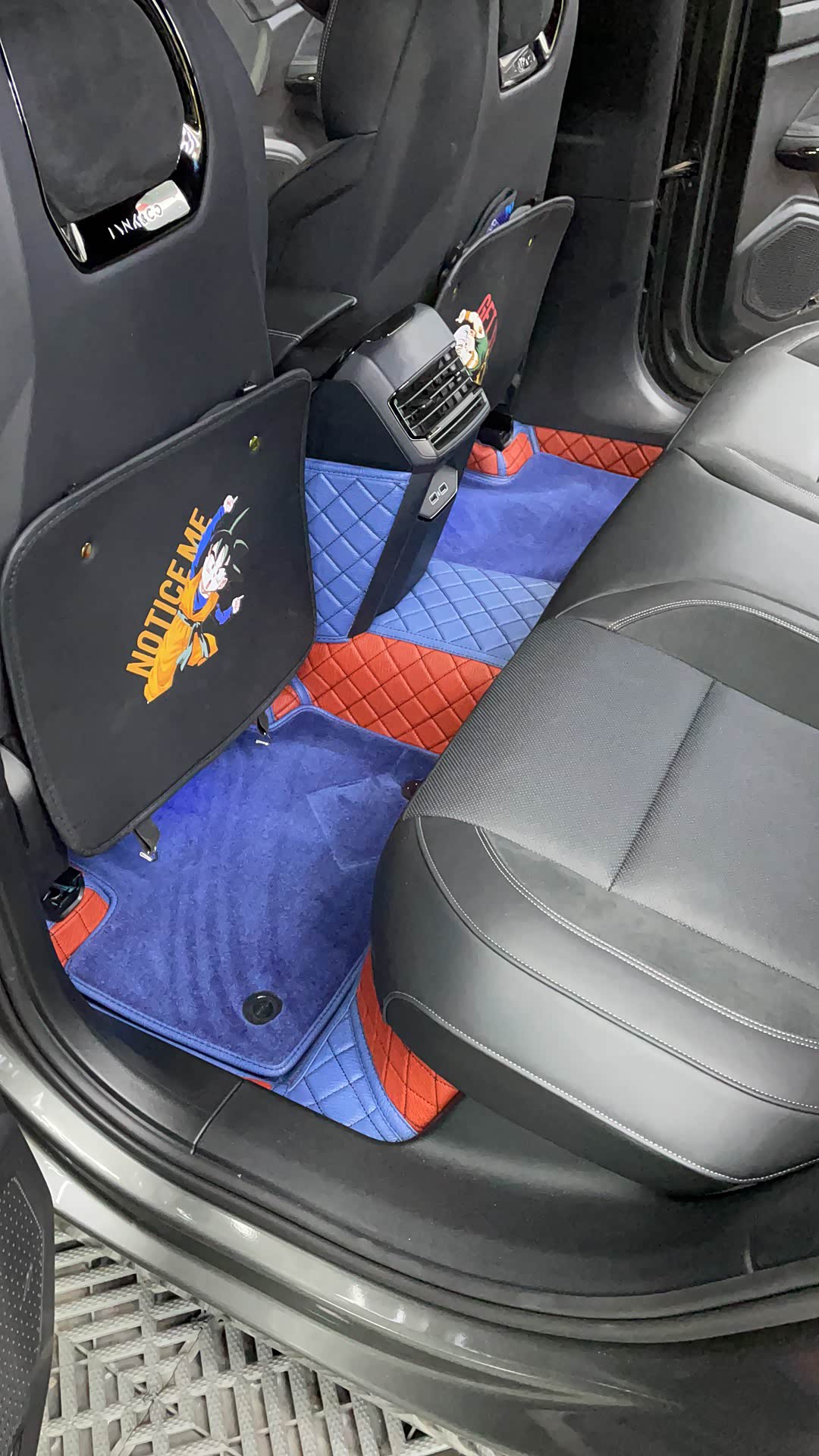 保仕达360航空软包脚垫