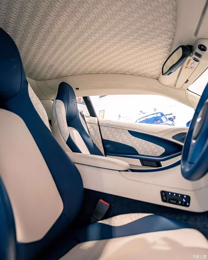 阿斯顿马丁vanquish zagato这双拼内饰真的诱人