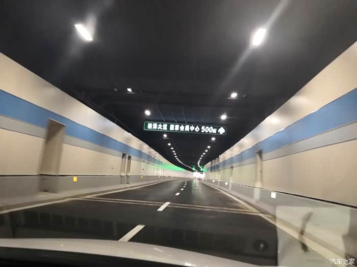 沪常高速联友路下 诸光路隧道