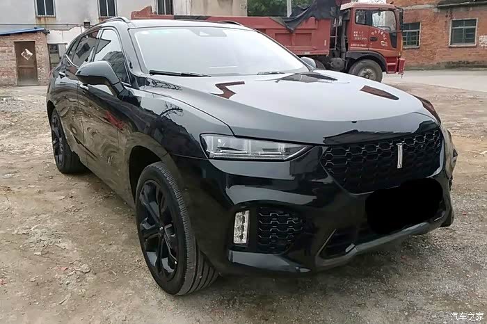 前脸很帅气,感觉黑色的vv7才最霸气的!