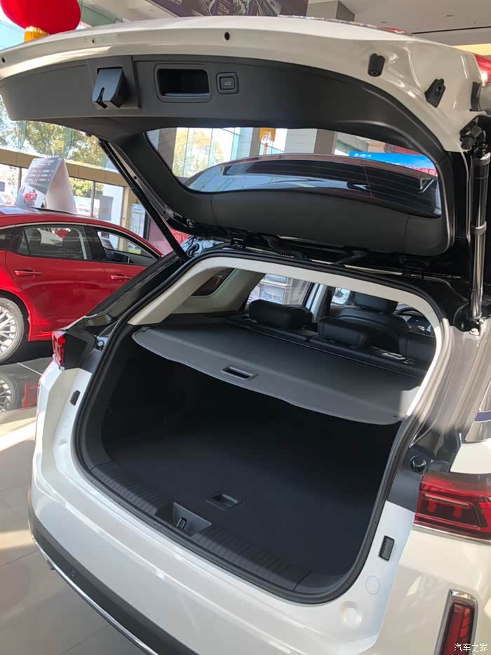 14 | 回复: 3 奔腾t99论坛 一汽奔腾t99大五座suv 8,超级大后备箱容积