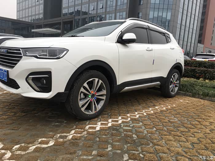 2018款蓝标自豪哈弗h2s提车一个月用车感受 爱车美妆