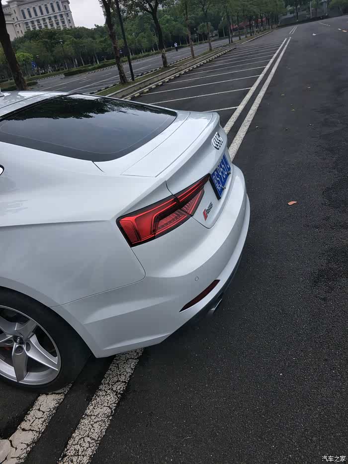 【图】全国17款a5新款首改电动尾翼【广东东莞】_奥迪a5论坛_汽车之家