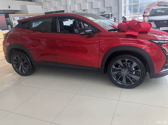 静态赏析长安uni-t———别样红!