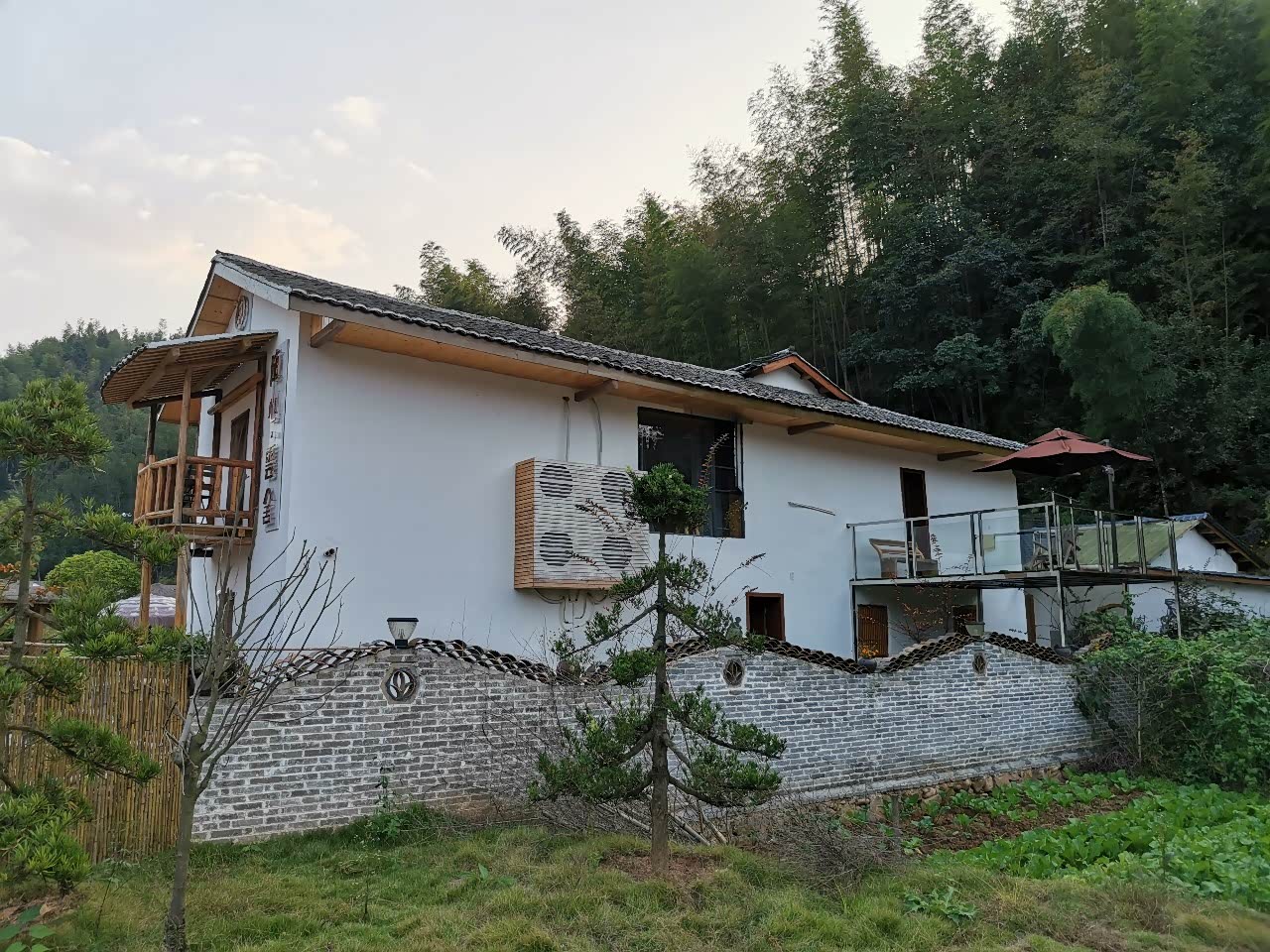 坪田村漂亮的随心云舍民宿