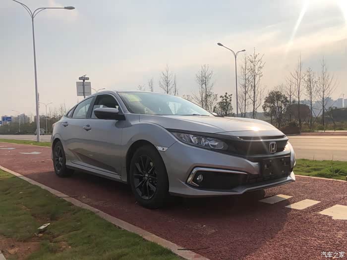 十代思域圣辉银提车低调帅气有个性完美哈哈哈