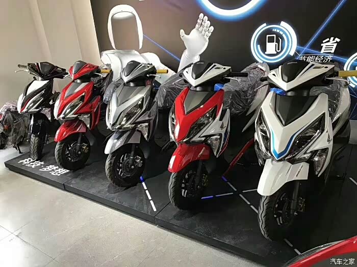 你的第一张照片@白色裂行