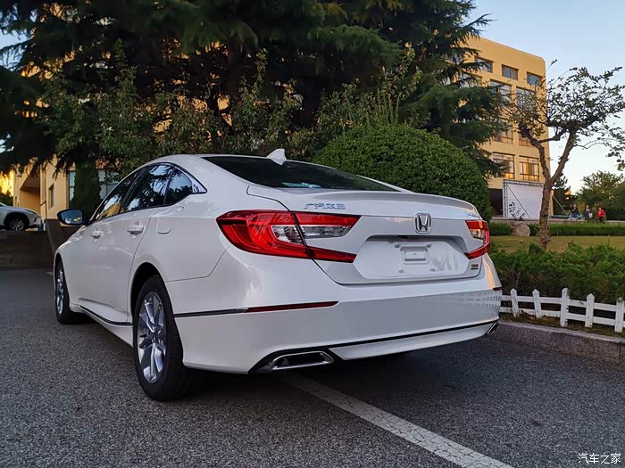 十代雅阁精英白新车提车记