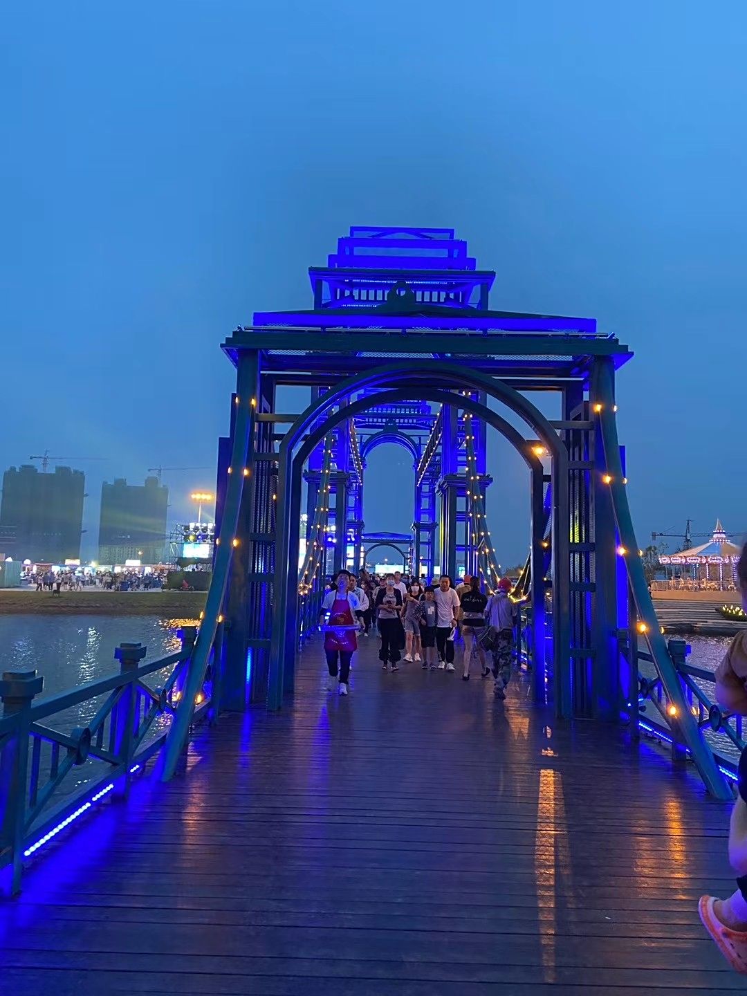 香海花園的夜景也很美麗,威海打卡.