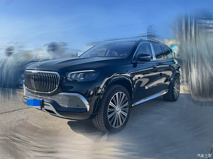 出一台准新的迈巴赫gls480