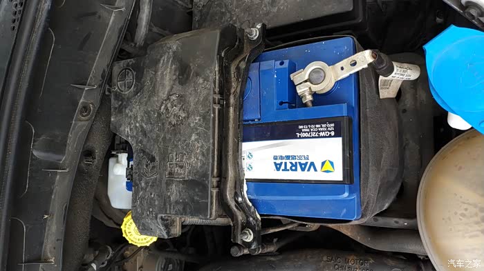 【图】16款自豪更换电瓶_锐腾论坛_汽车之家论坛
