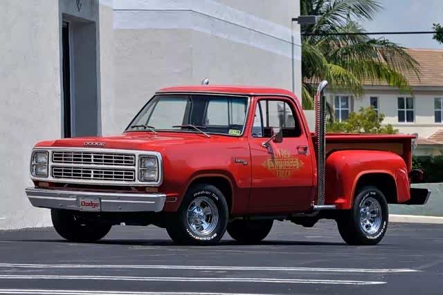 一部可以放入博物馆的老式皮卡.