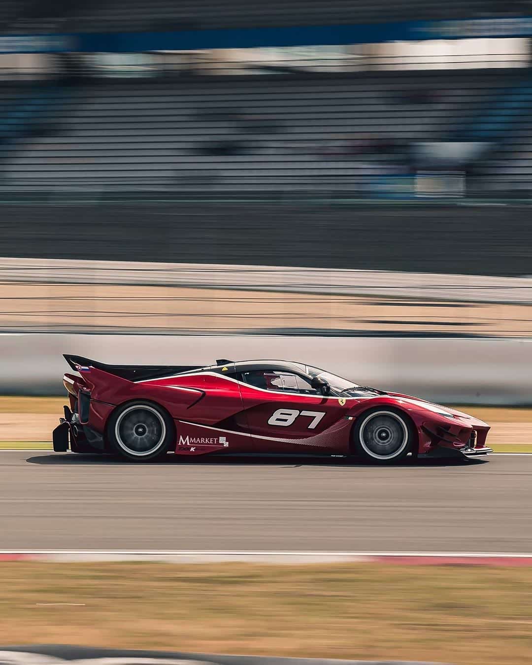 ferrari fxx k evo 赛道狂魔 土豪