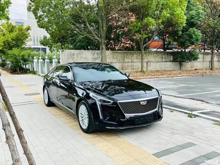 出手2019年豪华型凯迪拉克ct6一台