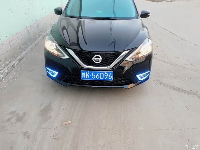 轩逸日间行车灯的安装效果.