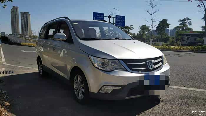 厦门出售出手自用14款宝骏730一台15手动舒适7座车况好