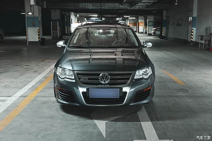 【图】独领风骚数百年——一代经典Volkswagen R36_帕萨特论坛_汽车之家论坛