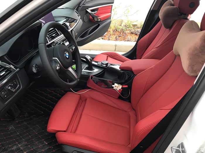 红色内饰真心好看