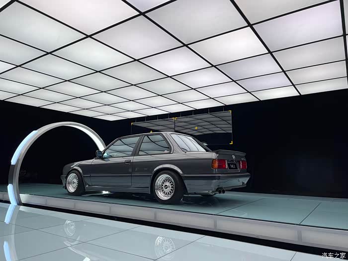 【图】认识一辆新3系,宝马i3摄影棚实拍_宝马i3论坛_汽车之家论坛