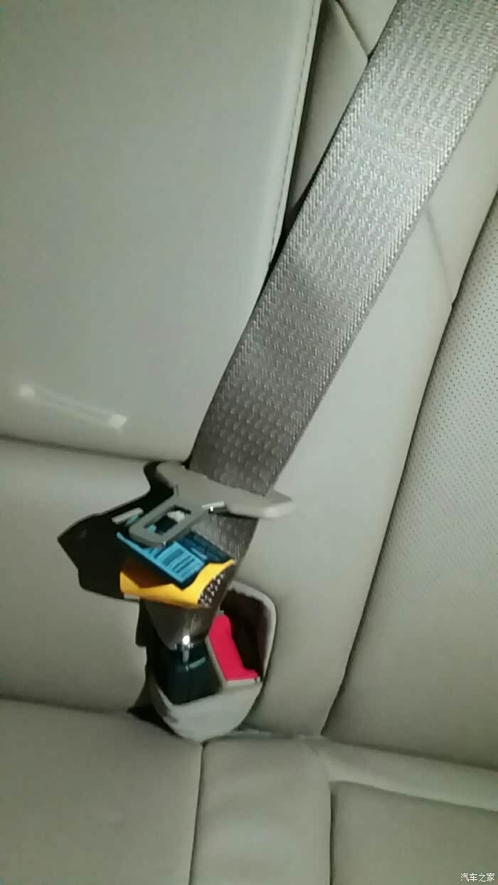 【图】新gl8第三排中间座位安全带_别克gl8论坛_汽车之家论坛
