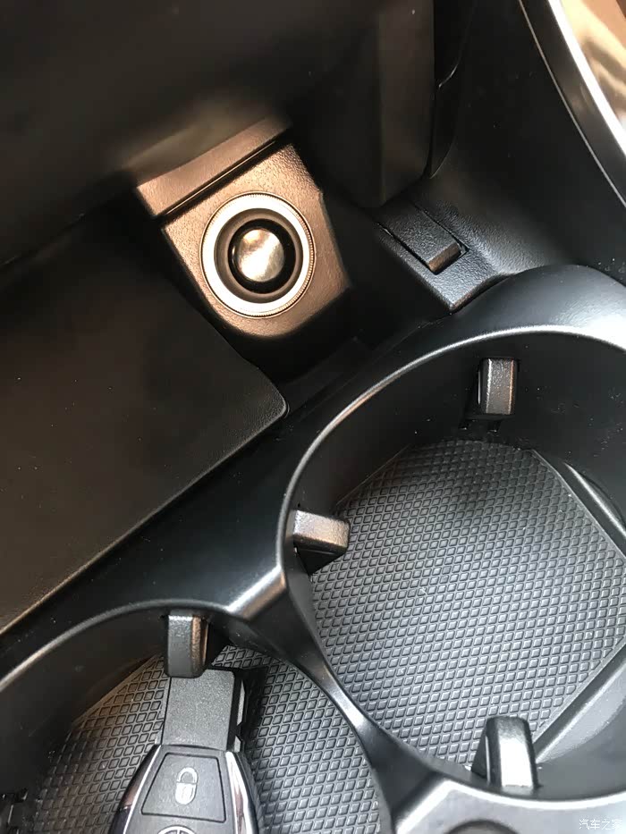 点烟器按进去出来,怎么办?