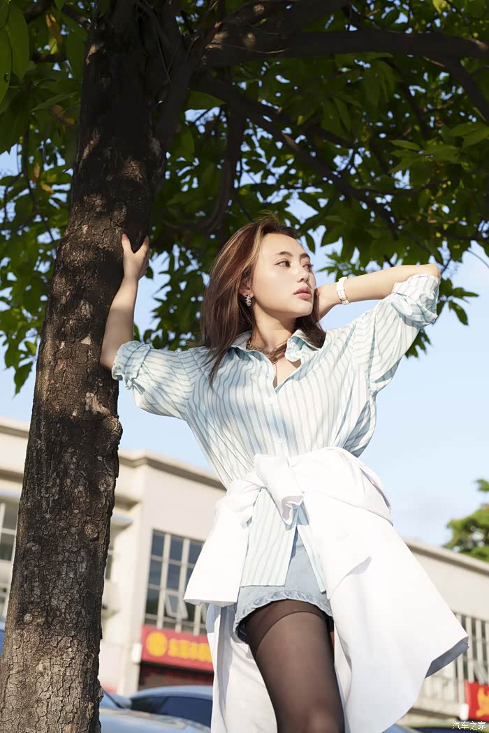 麻豆小姐姐和毛豆y时尚而富有激情的生活