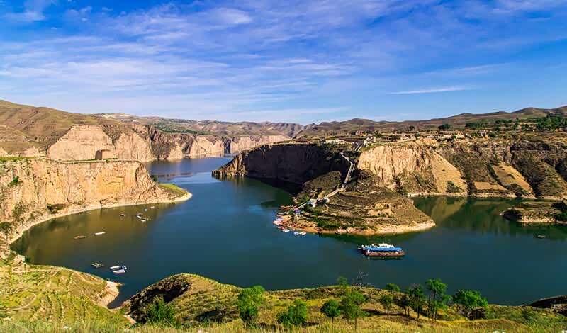 雅丹地貌古城古堡古镇古迹遗存是晋陕大峡谷的特色