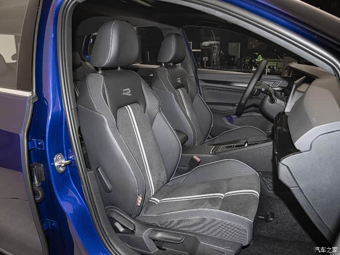 关于高尔夫8rline的座椅