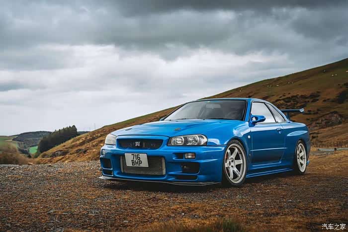 喜欢这种小改的尼桑r34