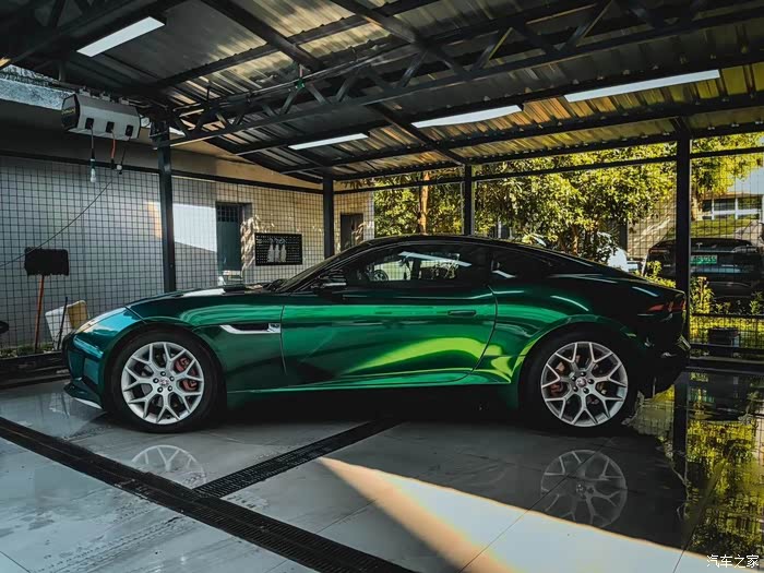 点击: 416 |回复: 1 捷豹f-type论坛 > 小豹子改骚绿色特别神奇的一个