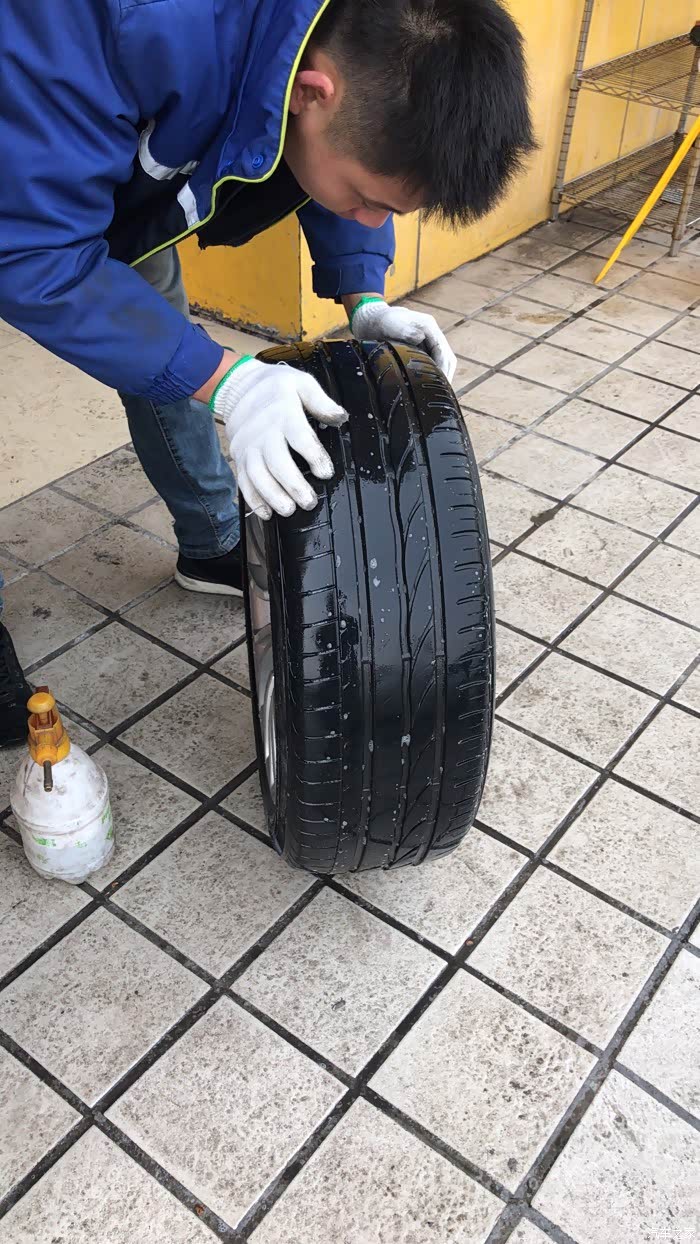 【图】防爆胎使用年限?_宝马5系论坛_汽车之家论坛