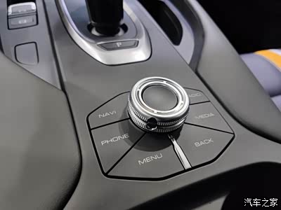 带有纹理的中控旋转按钮