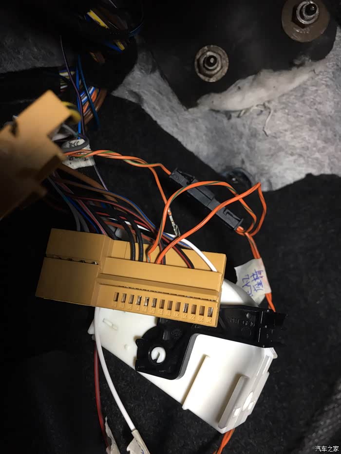 熠动加装电子手刹,帕萨特gp电动记忆座椅