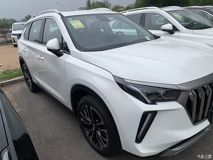 广汽传祺gs4plus白色