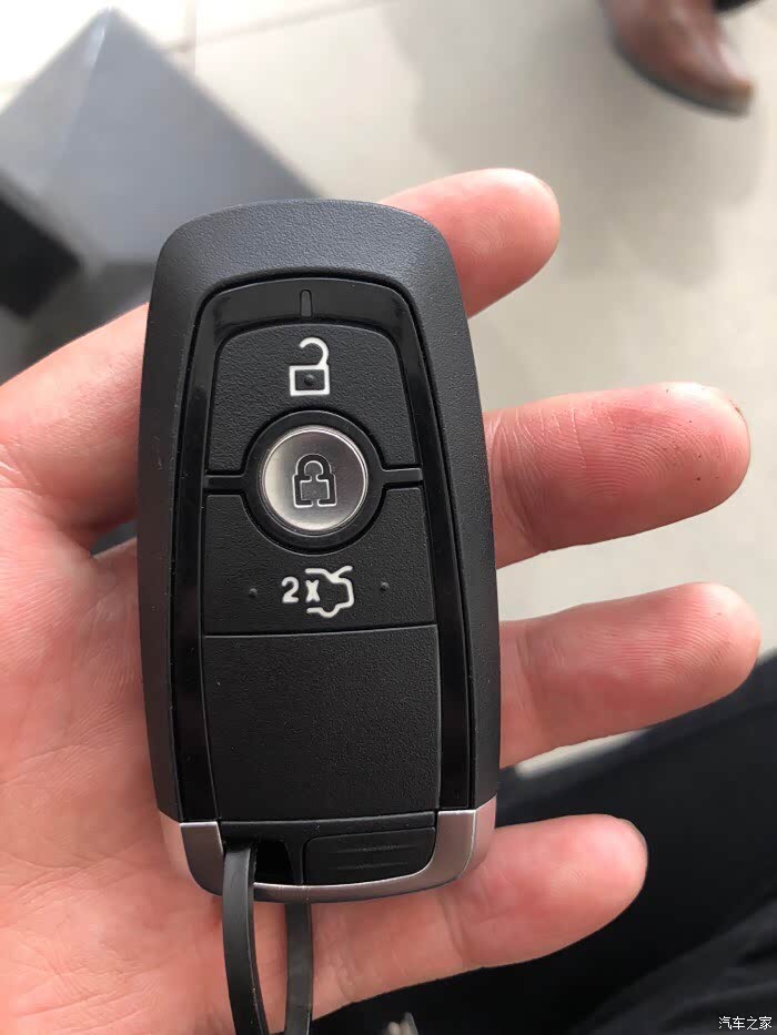 18款锐界钥匙啥样啊