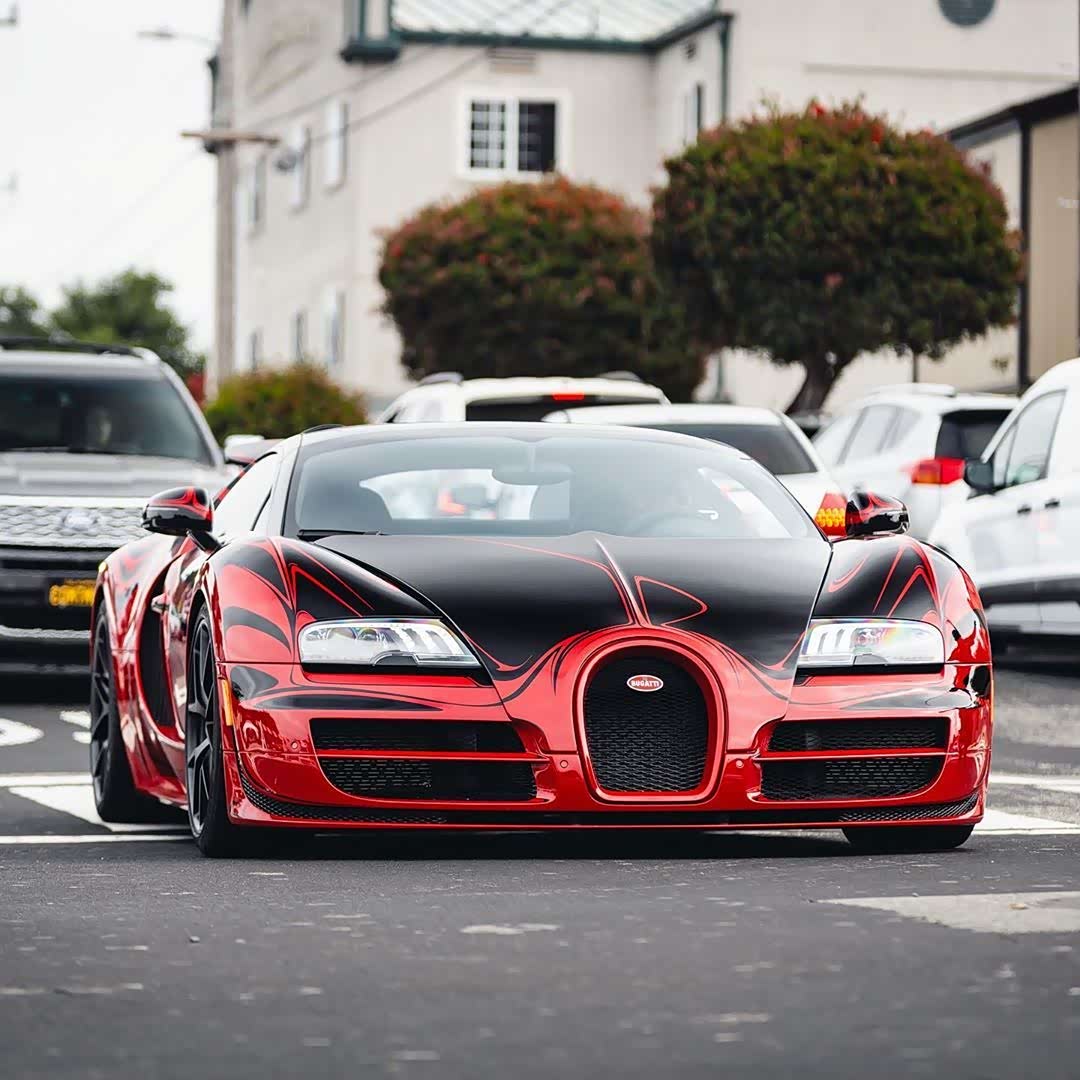 美国土豪的两辆看家布加迪明星