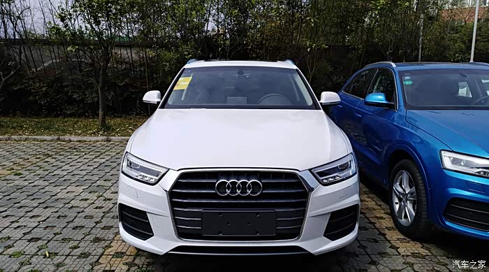 定制车子的正面