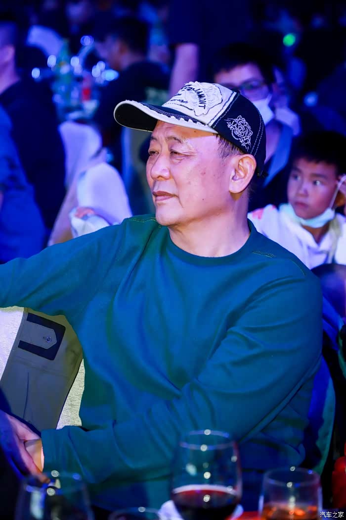 汽车之家15周年三只脚的邱老板动情分享